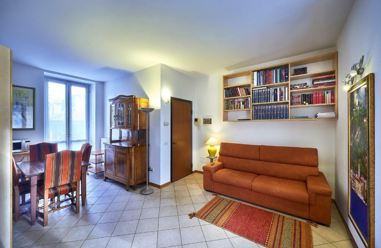 Casa Ferry Apartment Varenna Bagian luar foto